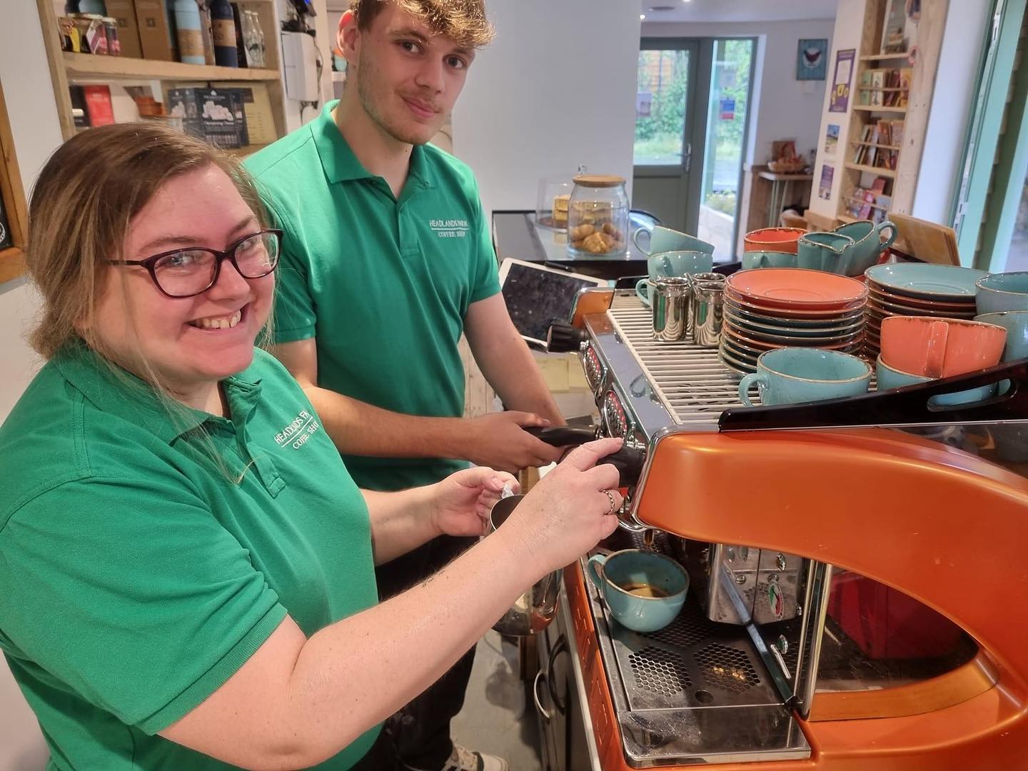Whilst the weather has been temperamental today our amazing baristas in training have been hard at work perfecting their coffees! 

All our staff are individually trained to make sure your coffee is perfect each time!

#headlandsfarmcoffeeshop #coffeeshopinwellow #baristalife #freshcoffee